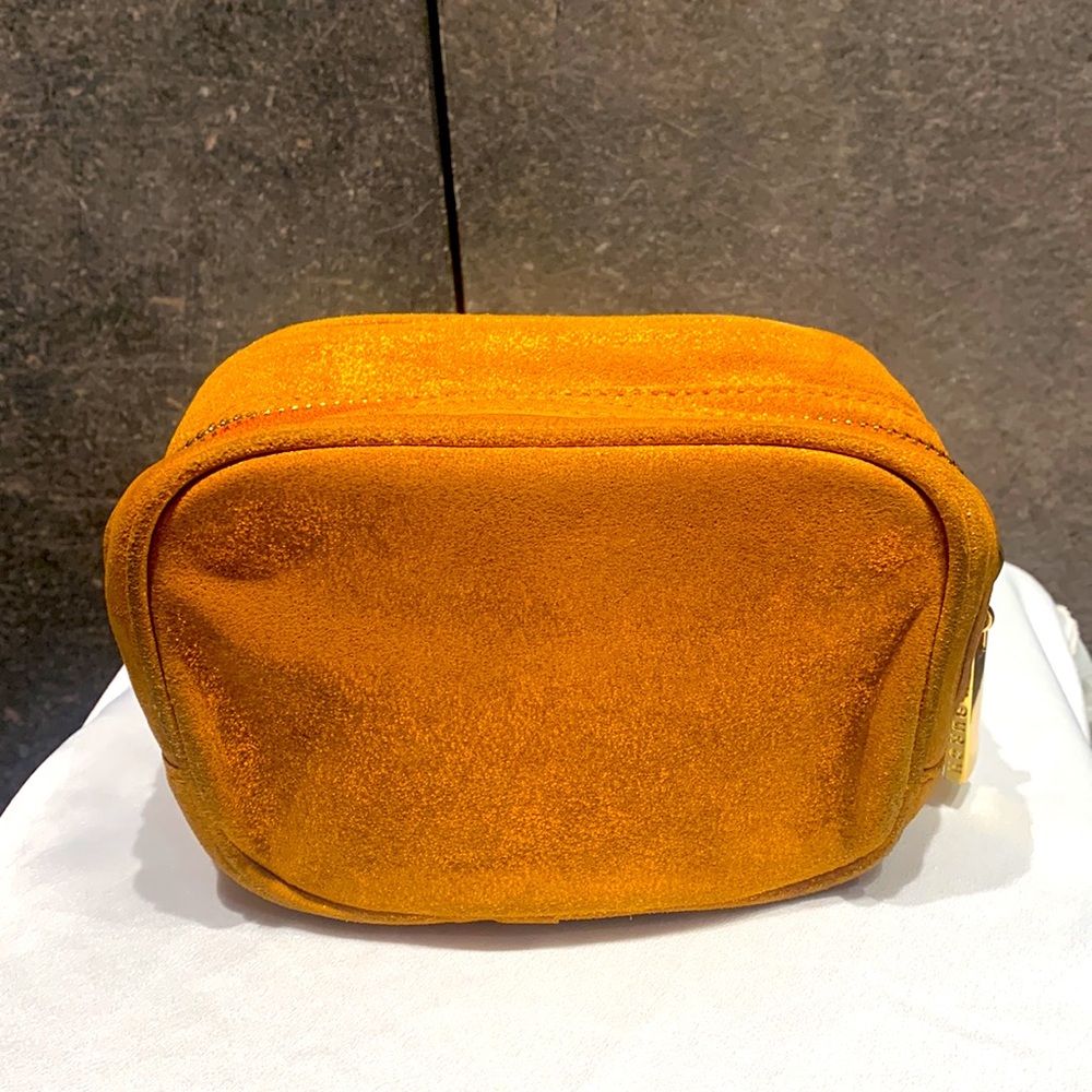 *SOLD OUT*Authentic Tory Burch Cosmetic Pouch NWOT - Picture 6 of 7